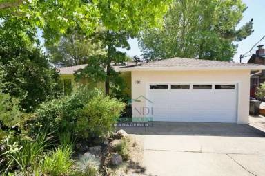 Main picture of 868 Las Pavadas Ave