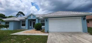 Main picture of 961 SW Dalton Ave