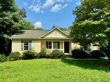 Main picture of 906 N Third St