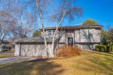 Main picture of 3029 Greenway Trl