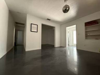Main picture of 4034 S West Shore Blvd