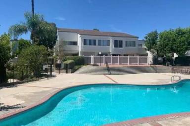 Main picture of 18535 Mayall St