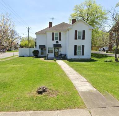 Main picture of 602 W Main St