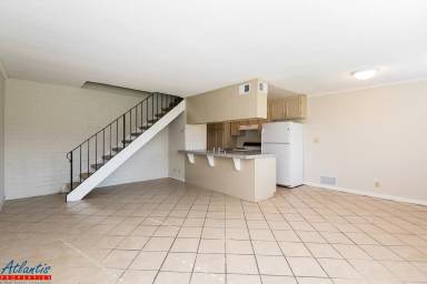 Main picture of 260 Tradewinds Ct