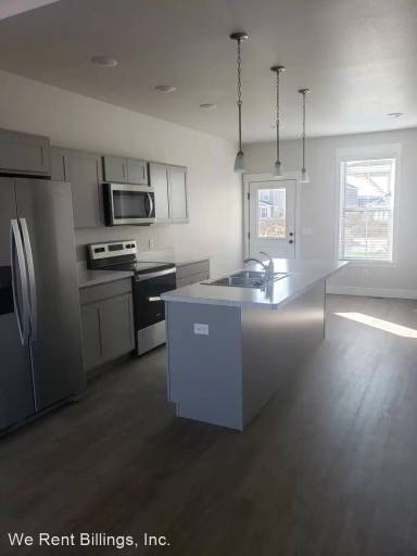 Main picture of 6133 Farmstead Ave