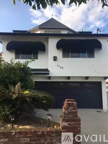 Main picture of 1260 W 22nd St