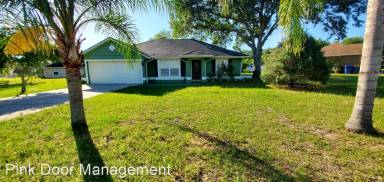 Main picture of 16044 Worthington Blvd N