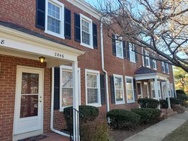 Main picture of 2846 S Buchanan St