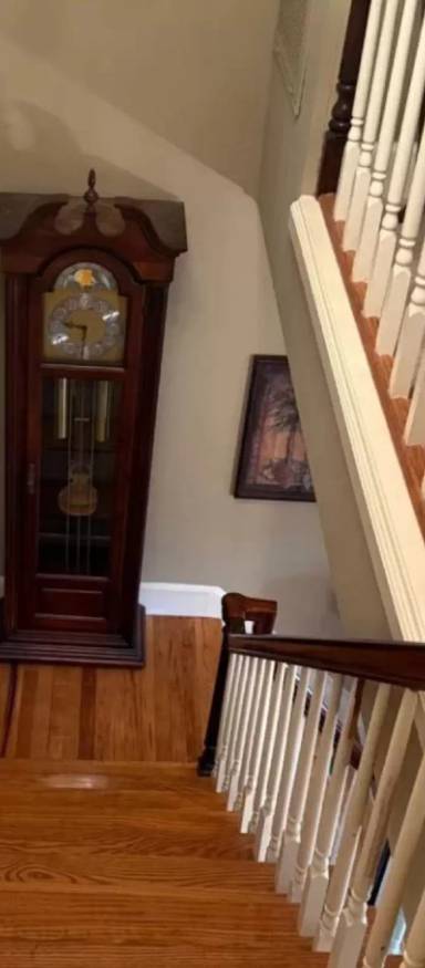 Main picture of 303 Woodford Pl