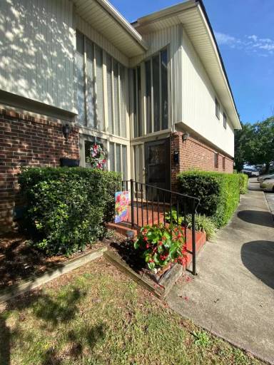 Main picture of 18 Briargate Pl