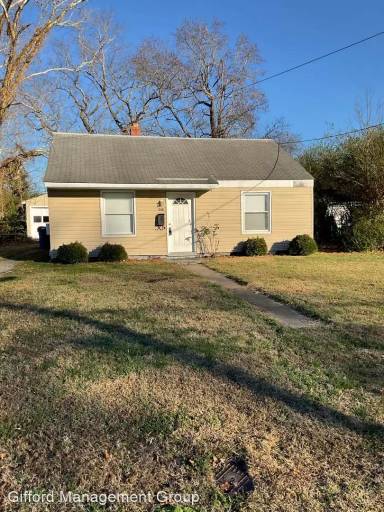 Main picture of 248 Air Station Dr