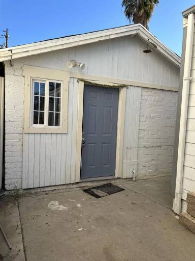 Main picture of 2404 E California Ave