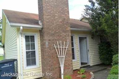 Main picture of 114 Pine Crest Dr