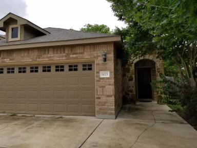 Main picture of 1031 Brown Rock Dr