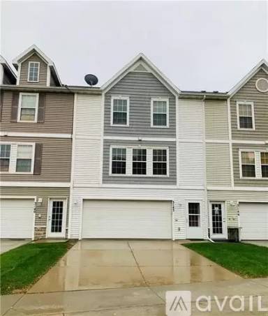 Main picture of 3142 SW Sharmin Ln