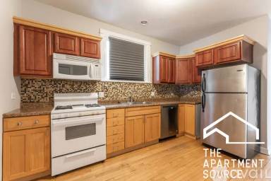 Main picture of 1009 S Ridgeland Ave