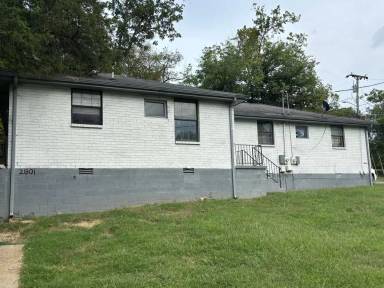 Main picture of 2801 Jones Ave