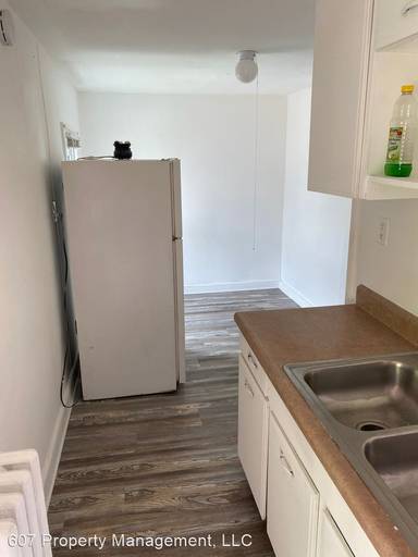 Main picture of 105 Madison Ave