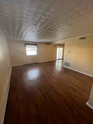 Main picture of 4421 Ocean View Ave