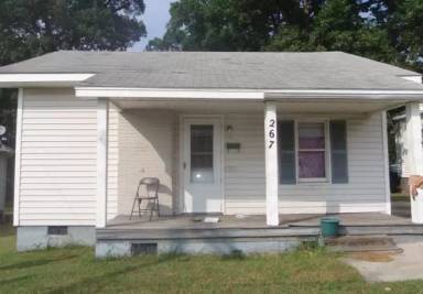 Main picture of 267 W Trade St