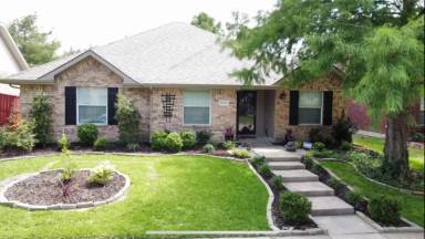 Main picture of 2943 Clear Creek Dr