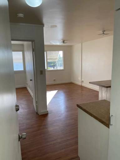 Main picture of 2820 S King St