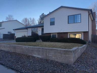 Main picture of 2567 S Dillon St