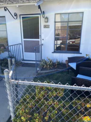 Main picture of 1205 Laguna St