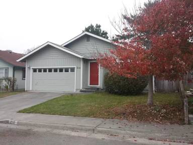 Main picture of 2115 Thiel Ave