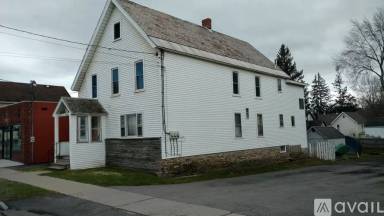Main picture of 305 Mohawk Ave