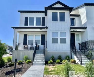 Main picture of Mountain Ridge Townhomes