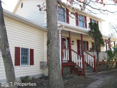Main picture of 555 Rockbridge Dr SE