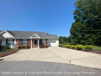 Main picture of Villages of Greenbrier