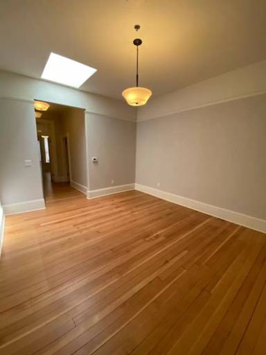 Main picture of 524 E Main St