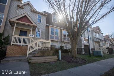 Main picture of 7906 Bayshore Dr