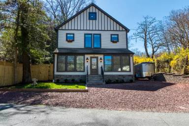 Main picture of 381 Kyle Rd