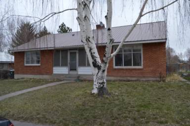 Main picture of 60 Mountain Dr