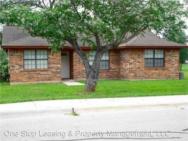 Main picture of 2402 Pecan St