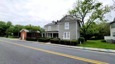 Main picture of 109 Elm Ave