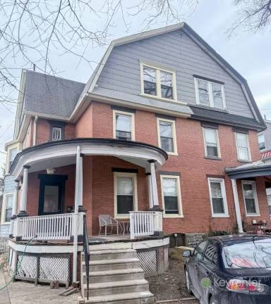 Main picture of 16 N Rigby Ave