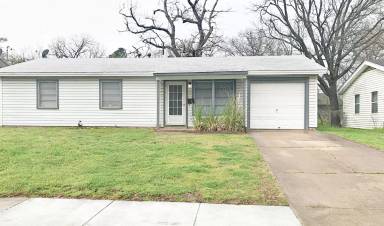 Main picture of 413 Freestone Dr