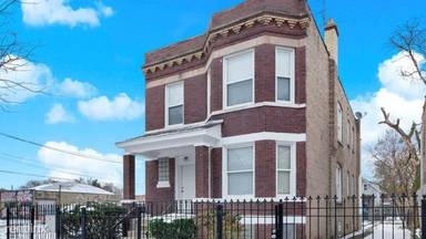 Main picture of 735 N Springfield Ave