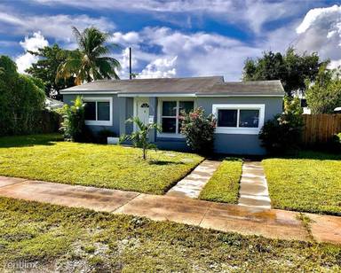 Main picture of 2634 Fletcher Ct