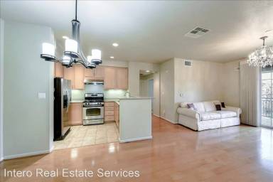 Main picture of 20500 Town Center Ln