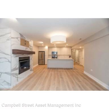 Main picture of 2220 N Lincoln Ave