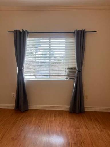 Main picture of 11031 Dade Ln