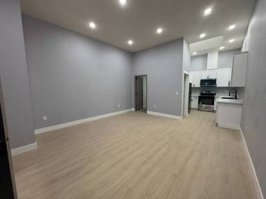 Main picture of 313 D St
