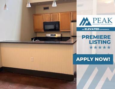 Main picture of 212 W 7th St