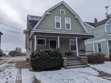 Main picture of 1213 Revell Ave