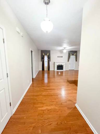 Main picture of 3512 Oak Creek Dr